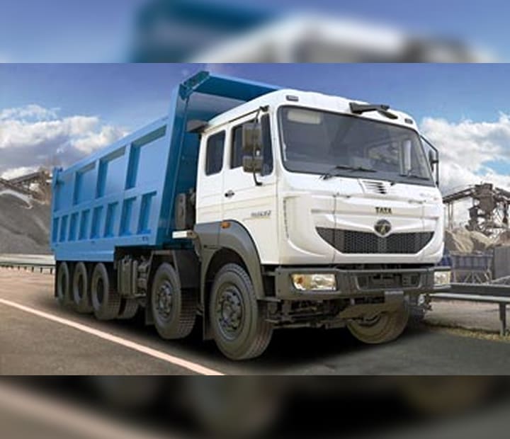 2020 Signa 4825TK